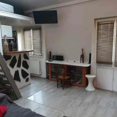 Proche Montmartre Apartment *